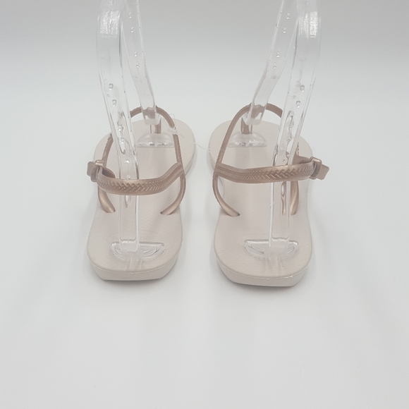 New Havaianas bronze cream t-strap thong sandals Size 11-11.5 - Picture 4 of 10